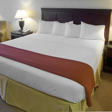 Holiday Inn Express Hotel & Suites Lucedale By Ihg Rum bild