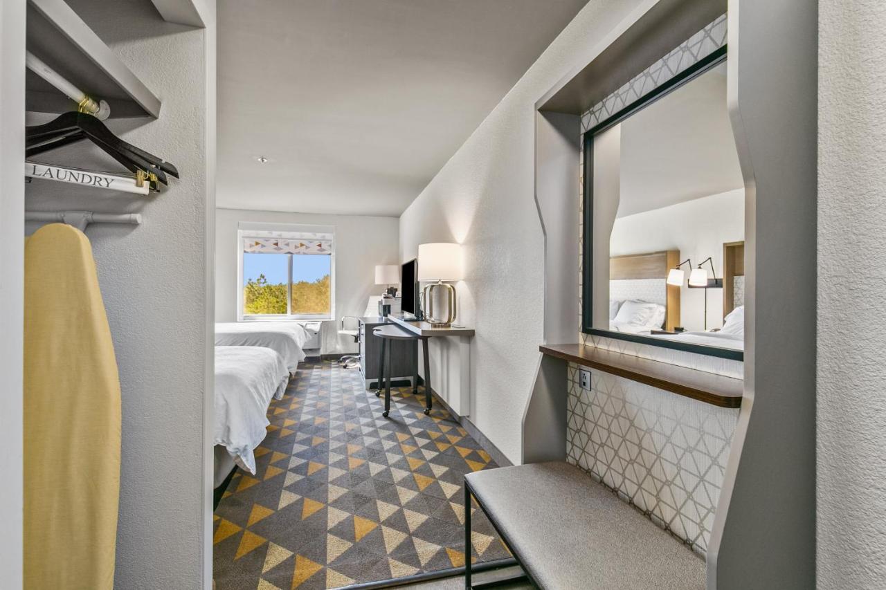 Holiday Inn Express Hotel & Suites Lucedale By Ihg Exteriör bild