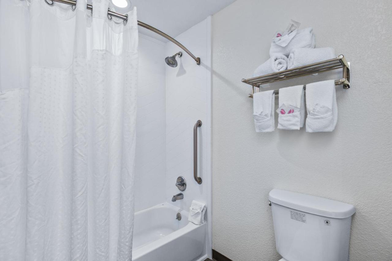 Holiday Inn Express Hotel & Suites Lucedale By Ihg Exteriör bild