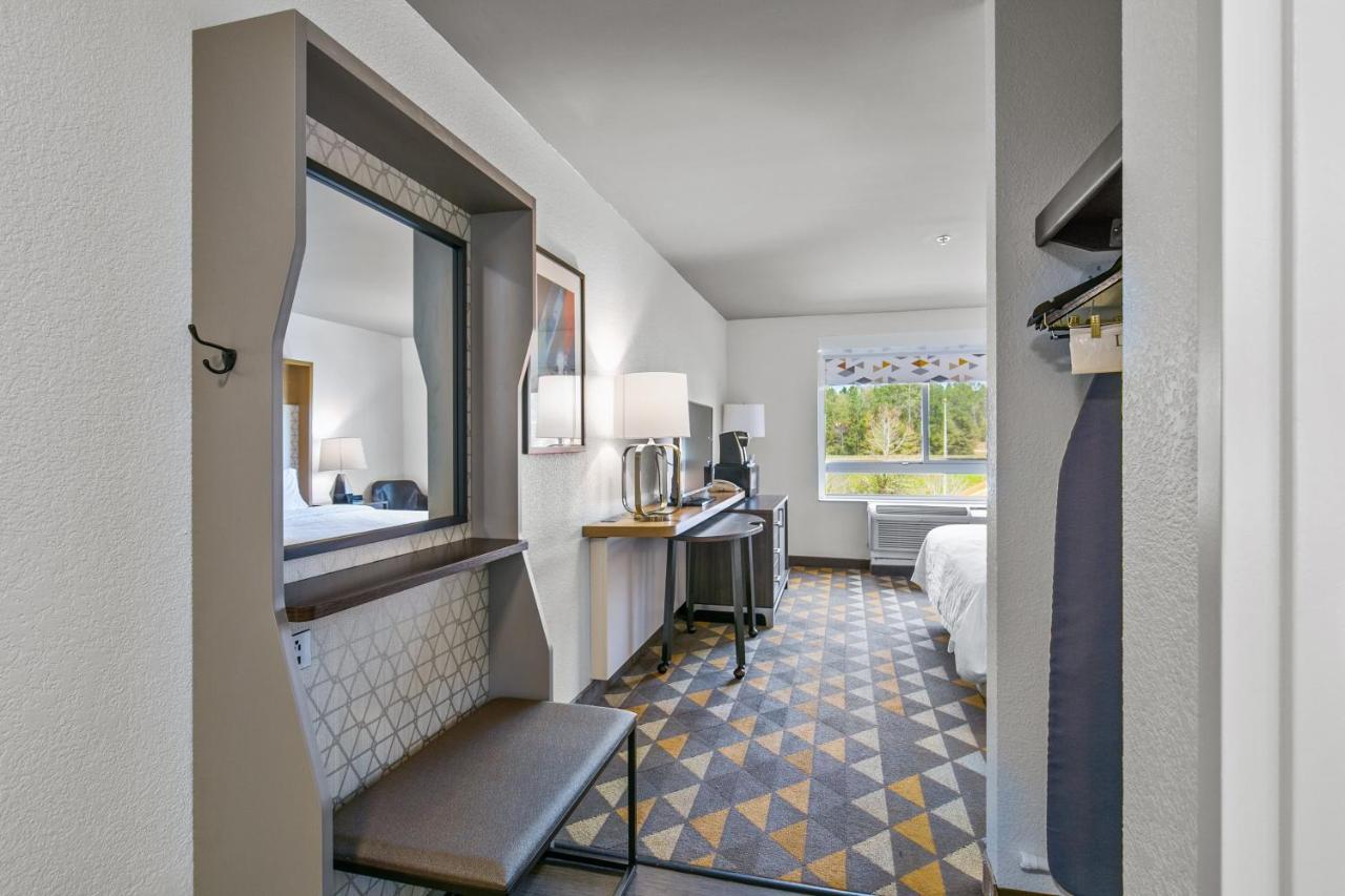 Holiday Inn Express Hotel & Suites Lucedale By Ihg Exteriör bild