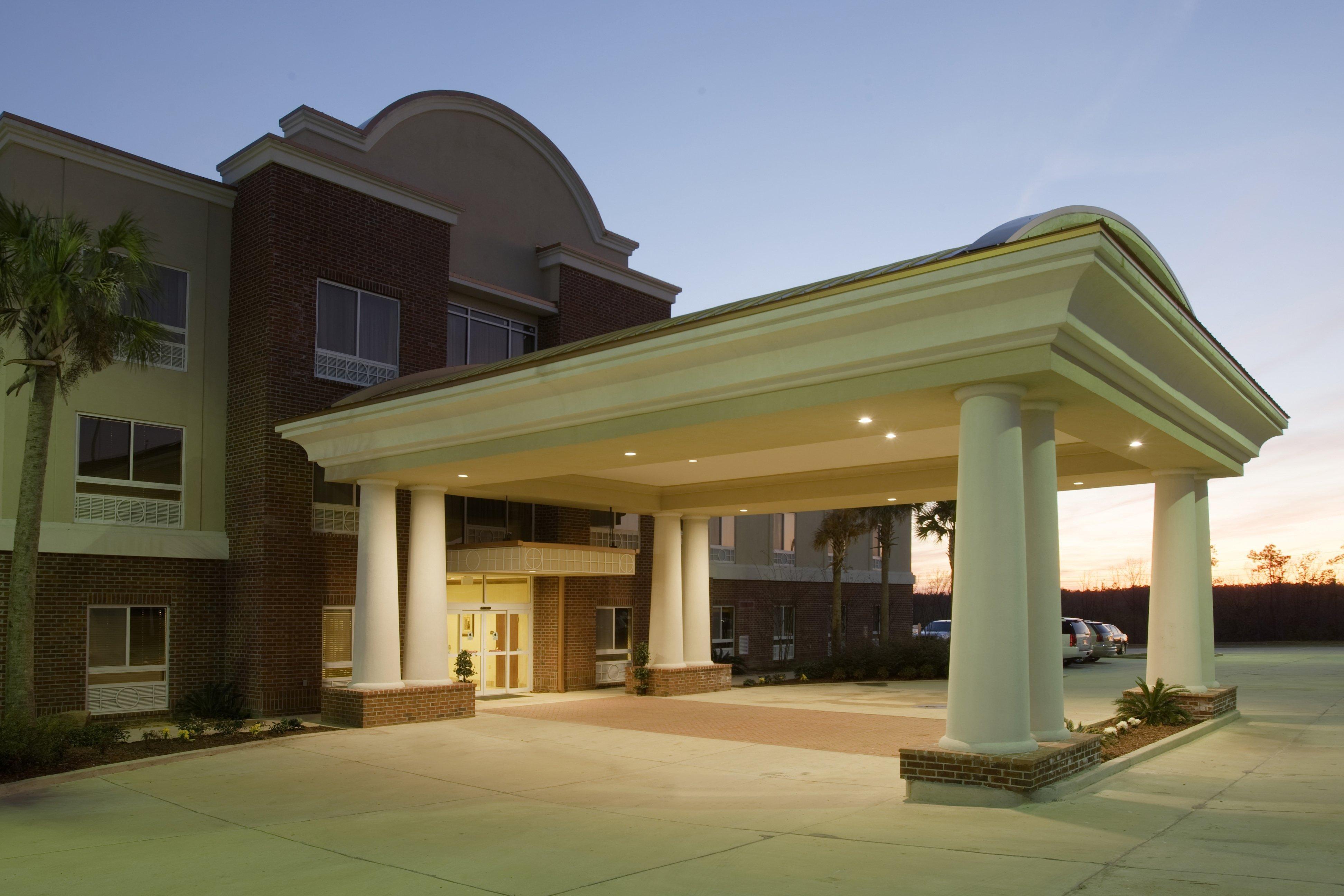 Holiday Inn Express Hotel & Suites Lucedale By Ihg Exteriör bild